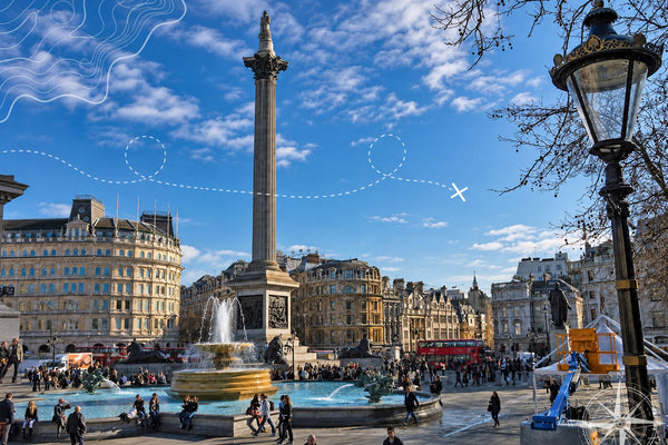 Trafalgar Square - Admiralty Arch & The Mall