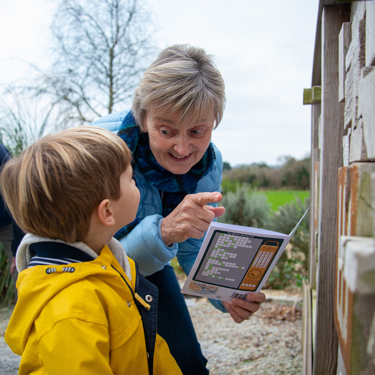 Family-Friendly Scavenger Hunt in Bourton-on-the-Water